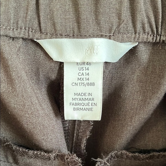 H&M NWOT Brown Ankle High Waist Tailored Pants, Size 14 - Picture 4 of 7